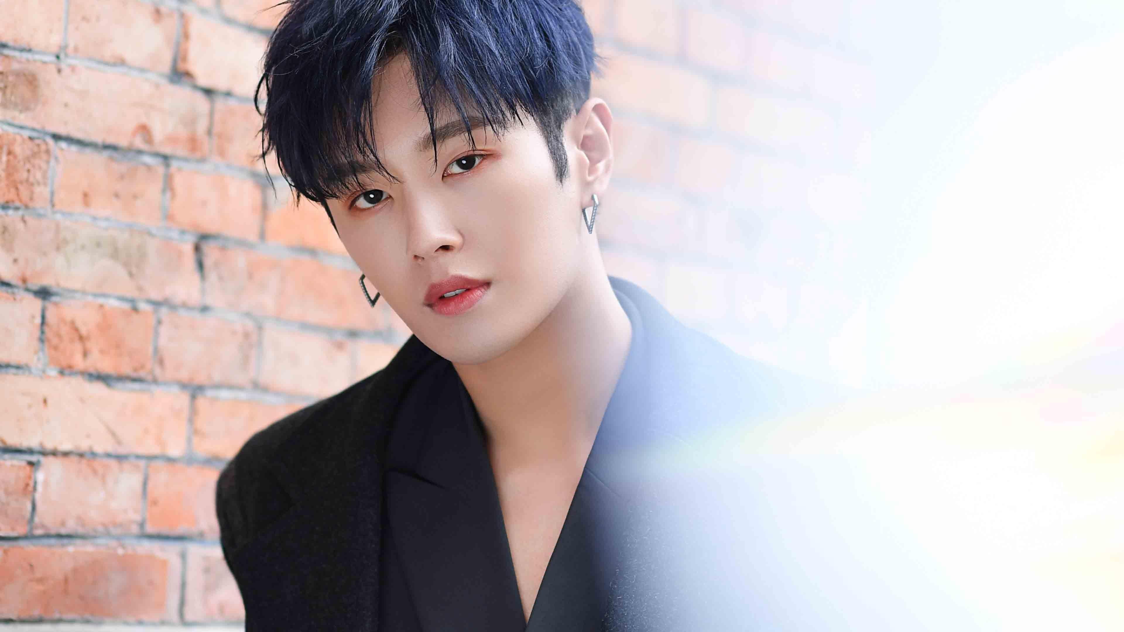 体育mk-英超冠军争夺：悬念持续升温，精彩不断！，英超冠军2020-2021